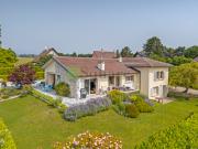 Prächtige freistehende Villa mit sieben Zimmern,...