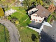 Prächtige, freistehende Villa von 71/2 mit offenem...