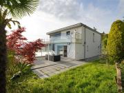 PRÄCHTIGE LUXUSWOHNUNG MIT SEE UND BERGBLICK