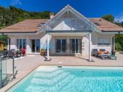 Prächtiger Seeblick für diese freistehende 5,5 Zimmer Villa