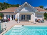 Prächtiger Seeblick für diese freistehende 5,5 Zimmer Villa