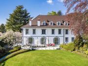 Prächtiges, komplett renoviertes Herrenhaus