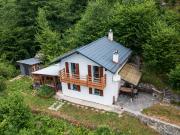 Prächtiges renoviertes Chalet auf einem Grundstück von...