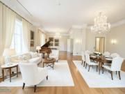 PRACHTVOLLE INNENSTADT PALAIS MIETE