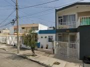 PRACTICA Y ACOGEDORA CASA UBICADA EN CALLE RIO MADEIRA,...