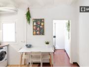 Práctico apartamento amueblado en el centro del pueblo