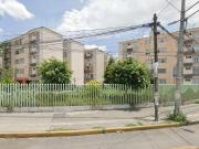 Práctico Departamento Ubicado En Condominio Cerrado,...