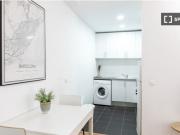 Práctico piso totalmente amueblado en el Born