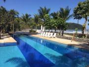 Praia da Baleia condomínio pé na areia 11 9 9194 5074