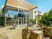 Prämiertes Architektenhaus mit Garten und Terrasse in...