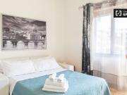 Pratico appartamento con 3 camere da letto in affitto ad...