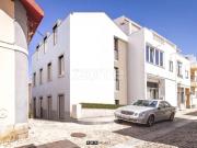 Prdio no Centro Histrico de Cascais com projecto aprovado