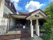 Pre Owned House and Lot for sale in Project 2, Cubao...