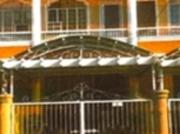 Pre owned townhouse in Verdant Acres Pamplona Tres Las...