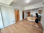 Pre selling condo in bgc The seasons residences near st...