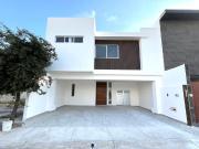 PRE VENTA CASA EN LORETTA II AL NORPONIENTE DE LA CIUDAD GA