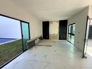 PRE VENTA DE CASA CON ALBERCA EN RESIDENCIAL EXCLUSIVO...