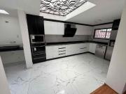PRECIO DE REMATE! DEPARTAMENTO CON JARDÍN Y PARQUEADERO...
