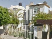 PRECIOSA CASA CON DOS PISOS CON HERMOSA VISTA PERIFERICA