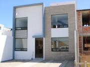 Preciosa casa de 3 recámaras en Punta del Sol...