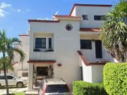 PRECIOSA CASA DE DOS PISOS EN VENTA UBICADA EN... PRECIOSA CASA DE DOS PISOS EN VENTA UBICADA EN...