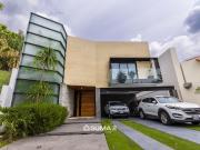 Preciosa casa de lujo en Valle Real en Venta