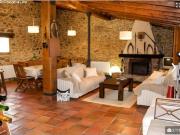 Preciosa casa de piedra reformada en Facheca