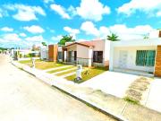 Preciosa Casa De UN Nivel, Con Una Excelente Ubicación,...