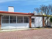 !PRECIOSA CASA DE UN NIVEL FRACCIONAMIENTO ALTOS DE...