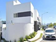 PRECIOSA CASA EN Colinas de las Cumbres, Monterrey,... PRECIOSA CASA EN Colinas de las Cumbres, Monterrey,...