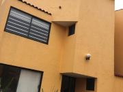 Preciosa casa en condominio