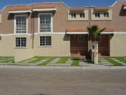 Preciosa casa en condominio en renta DV YFE0B