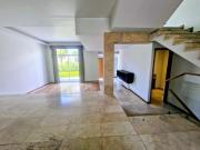 PRECIOSA CASA EN CONDOMINIO EN VENTA RODEADA DE JARDINES