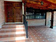 Casa en Condominio de 460 m2 en Zona Dorada de Metepec,...
