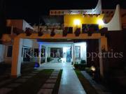PRECIOSA CASA EN CONDOMINIO, SENDERO DE LOS PINOS,...