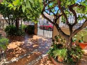 PRECIOSA CASA EN EL CENTRO DE SAN PEDRO DE ALCANTARA