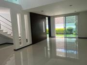 PRECIOSA CASA EN PARQUE VICTORIA LOMAS DE ANGELOPOLIS 2