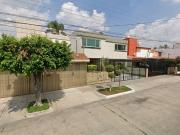 Preciosa casa en remate en Bosques de la Victoria,...