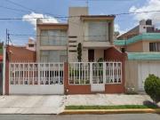 Preciosa casa en remate en Valle Don Camilo, Toluca