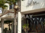 PRECIOSA CASA EN VENTA CON ACCESO CONTROLADO BAJA...