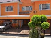 Preciosa casa en venta en Bosques de la Victoria,...