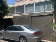 Preciosa Casa en Venta en Calle con Vigilancia