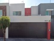 PRECIOSA CASA EN VENTA EN COLIMA