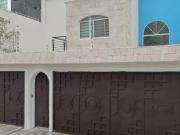 Preciosa casa en venta en Colinas del Cimatario, Querétaro Preciosa casa en venta en Colinas del Cimatario, Querétaro