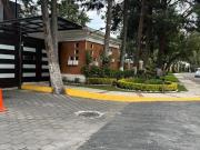 Preciosa casa en venta en el Cluster Santander, La...