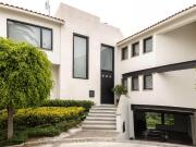 Preciosa casa en venta en la calle De Santiago