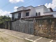 PRECIOSA CASA EN VENTA O RENTA ESTILO MEXICANO EN COL....