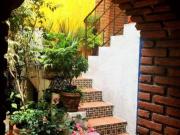 preciosa casa estilo mexicano con terraza balcon y...