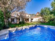 Preciosa casa estilo provenzal a pasos del Colegio Everest