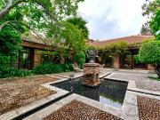 Preciosa casa familiar